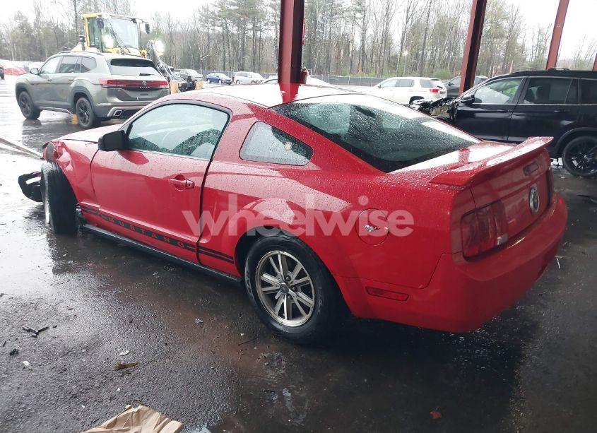 Photo 3 of 2005 Ford Mustang V6 DELUXE/V6 PREMIUM (VIN 1ZVFT80N555144307)
