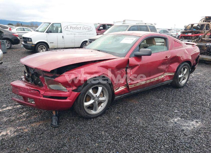 Photo 2 of 2005 Ford Mustang V6 DELUXE/V6 PREMIUM (VIN 1ZVFT80N555170812)