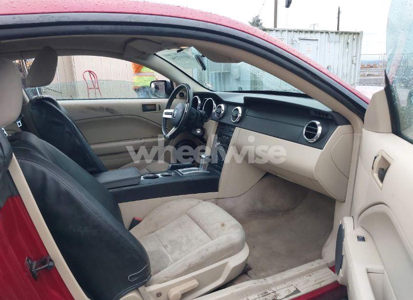 Photo 5 of 2005 Ford Mustang V6 DELUXE/V6 PREMIUM (VIN 1ZVFT80N555170812)