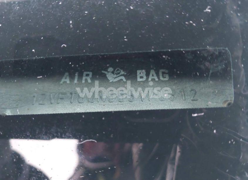 Photo 9 of 2005 Ford Mustang V6 DELUXE/V6 PREMIUM (VIN 1ZVFT80N555170812)