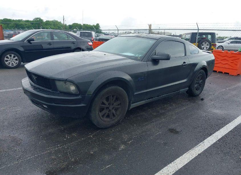 Photo 2 of 2007 Ford Mustang V6 DELUXE/V6 PREMIUM (VIN 1ZVFT80N575231871)
