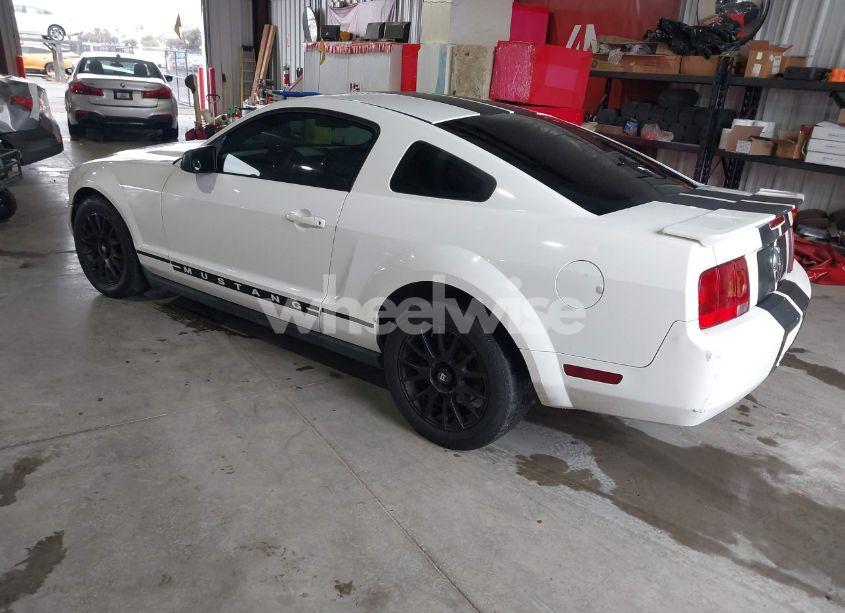 Photo 3 of 2007 Ford Mustang V6 DELUXE/V6 PREMIUM (VIN 1ZVFT80N575259508)
