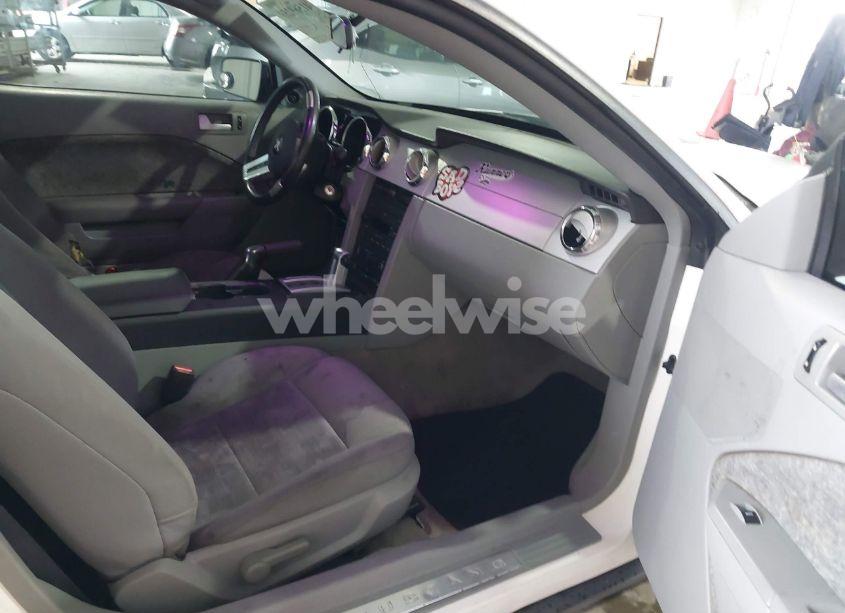 Photo 5 of 2007 Ford Mustang V6 DELUXE/V6 PREMIUM (VIN 1ZVFT80N575259508)