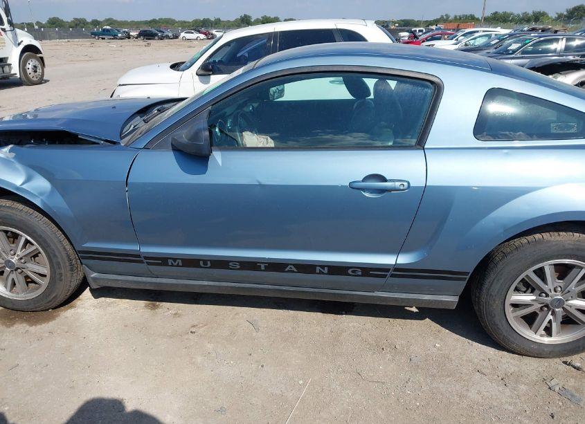 Photo 14 of 2005 Ford Mustang V6 DELUXE/V6 PREMIUM (VIN 1ZVFT80N655162024)
