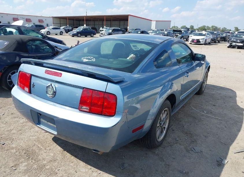 Photo 4 of 2005 Ford Mustang V6 DELUXE/V6 PREMIUM (VIN 1ZVFT80N655162024)