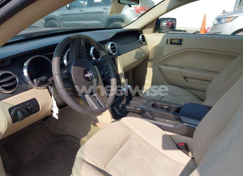 Photo 5 of 2005 Ford Mustang V6 DELUXE/V6 PREMIUM (VIN 1ZVFT80N655177798)