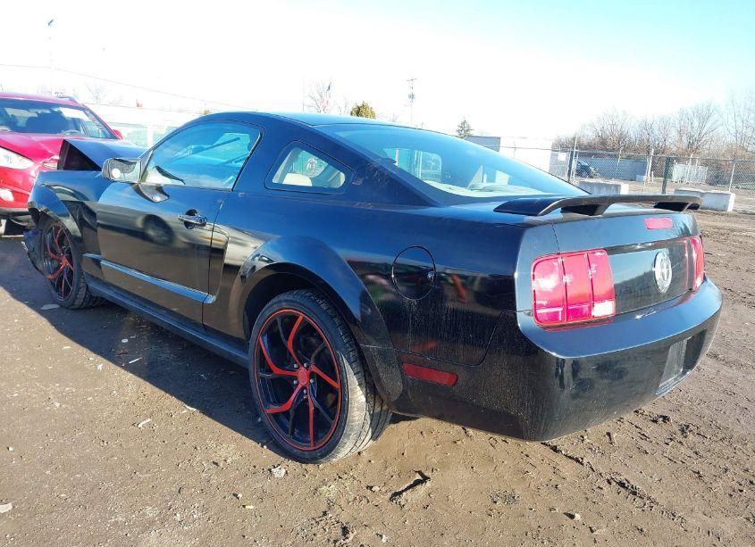 Photo 3 of 2005 Ford Mustang V6 DELUXE/V6 PREMIUM (VIN 1ZVFT80N655250992)