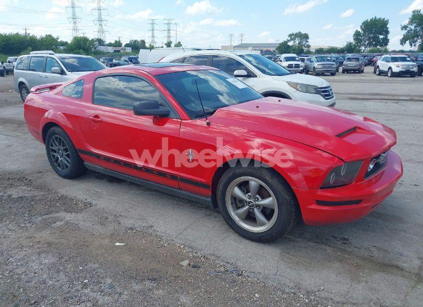 2006 Ford Mustang V6 (VIN 1ZVFT80N665191086) main photo