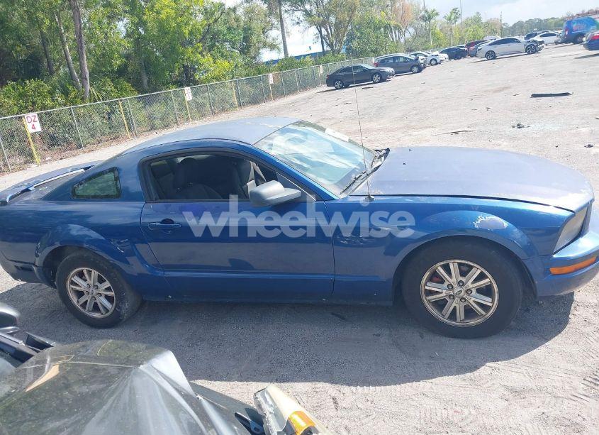 Photo 12 of 2007 Ford Mustang V6 DELUXE/V6 PREMIUM (VIN 1ZVFT80N675254365)