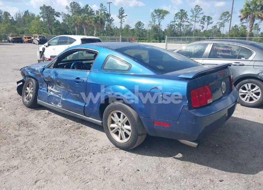 Photo 3 of 2007 Ford Mustang V6 DELUXE/V6 PREMIUM (VIN 1ZVFT80N675254365)