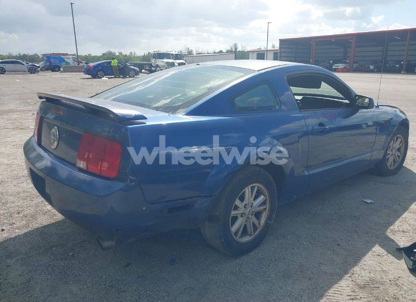 Photo 4 of 2007 Ford Mustang V6 DELUXE/V6 PREMIUM (VIN 1ZVFT80N675254365)
