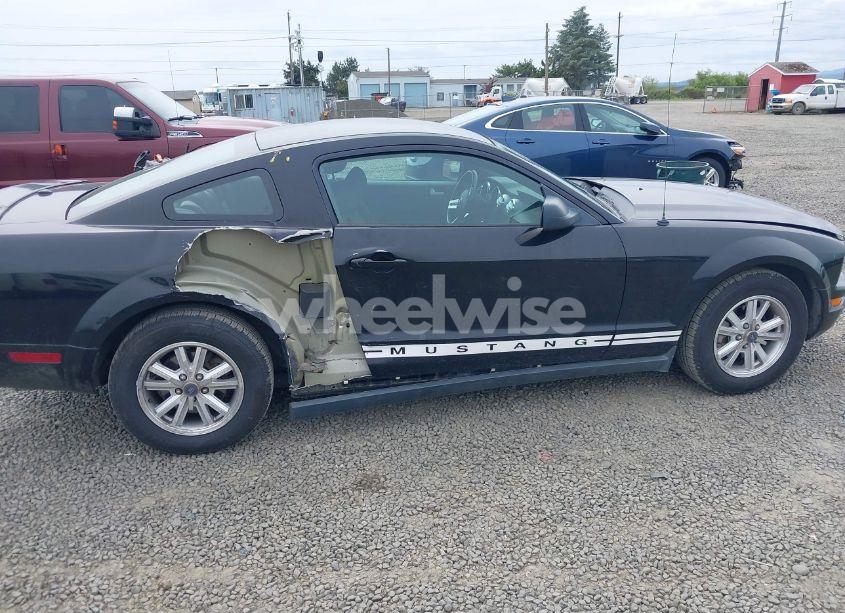 Photo 6 of 2007 Ford Mustang V6 DELUXE/V6 PREMIUM (VIN 1ZVFT80N675258576)