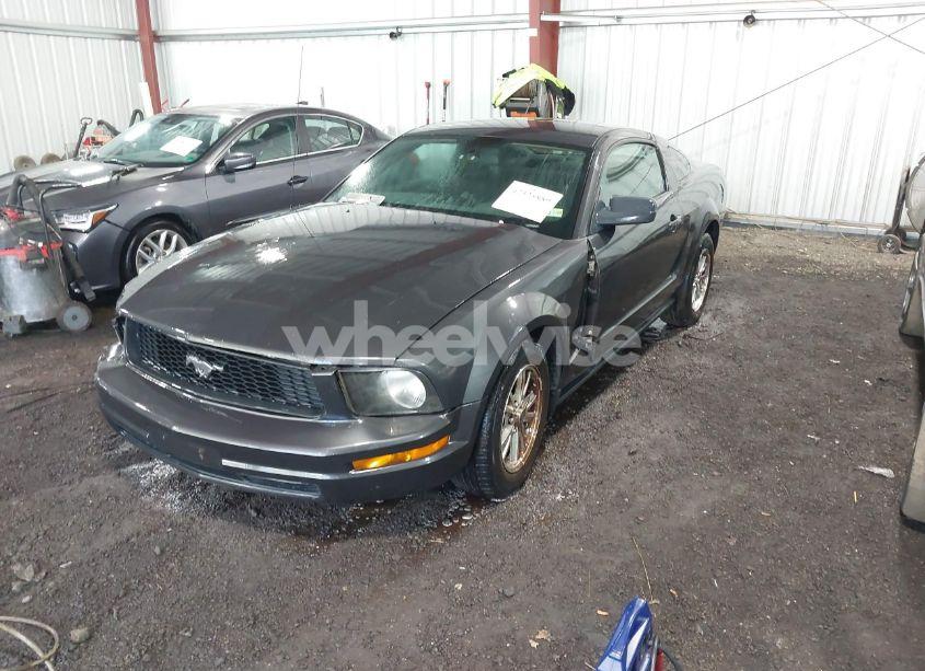 Photo 2 of 2007 Ford Mustang V6 DELUXE/V6 PREMIUM (VIN 1ZVFT80N675266693)