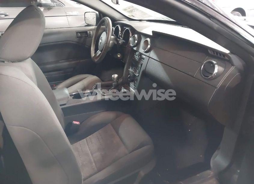 Photo 5 of 2007 Ford Mustang V6 DELUXE/V6 PREMIUM (VIN 1ZVFT80N675266693)