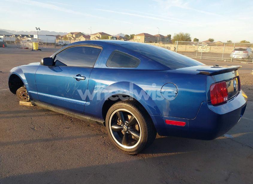 Photo 3 of 2007 Ford Mustang V6 DELUXE/V6 PREMIUM (VIN 1ZVFT80N675279685)