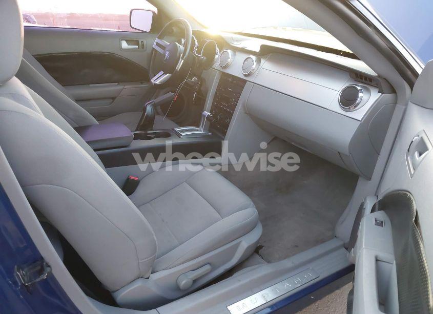 Photo 5 of 2007 Ford Mustang V6 DELUXE/V6 PREMIUM (VIN 1ZVFT80N675279685)