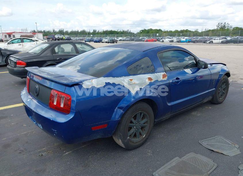 Photo 4 of 2007 Ford Mustang V6 DELUXE/V6 PREMIUM (VIN 1ZVFT80N675281601)
