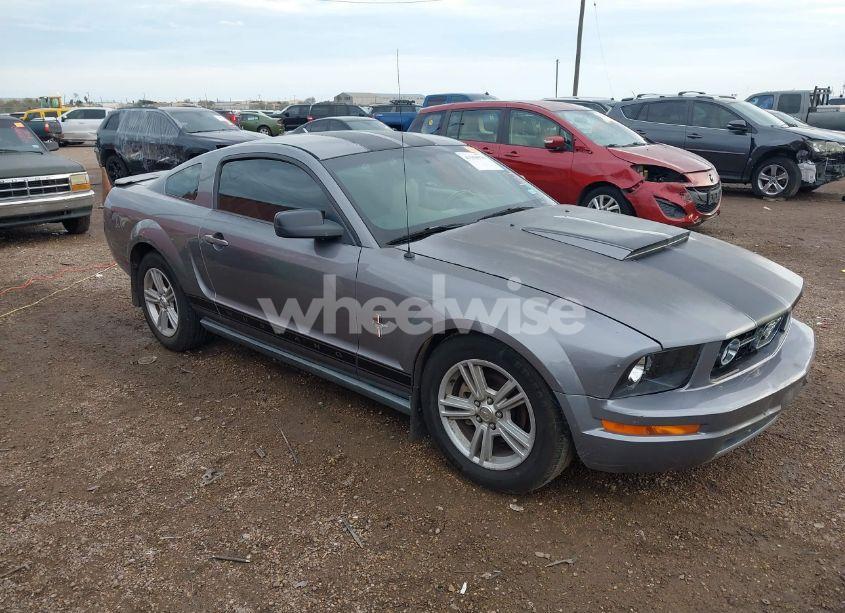2007 Ford Mustang V6 DELUXE/V6 PREMIUM (VIN 1ZVFT80N675288936) main photo