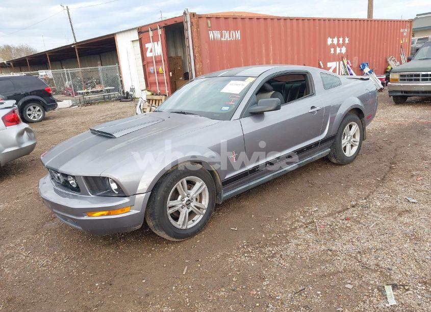 Photo 2 of 2007 Ford Mustang V6 DELUXE/V6 PREMIUM (VIN 1ZVFT80N675288936)