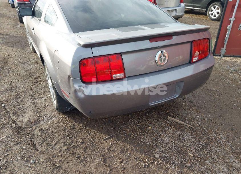 Photo 6 of 2007 Ford Mustang V6 DELUXE/V6 PREMIUM (VIN 1ZVFT80N675288936)