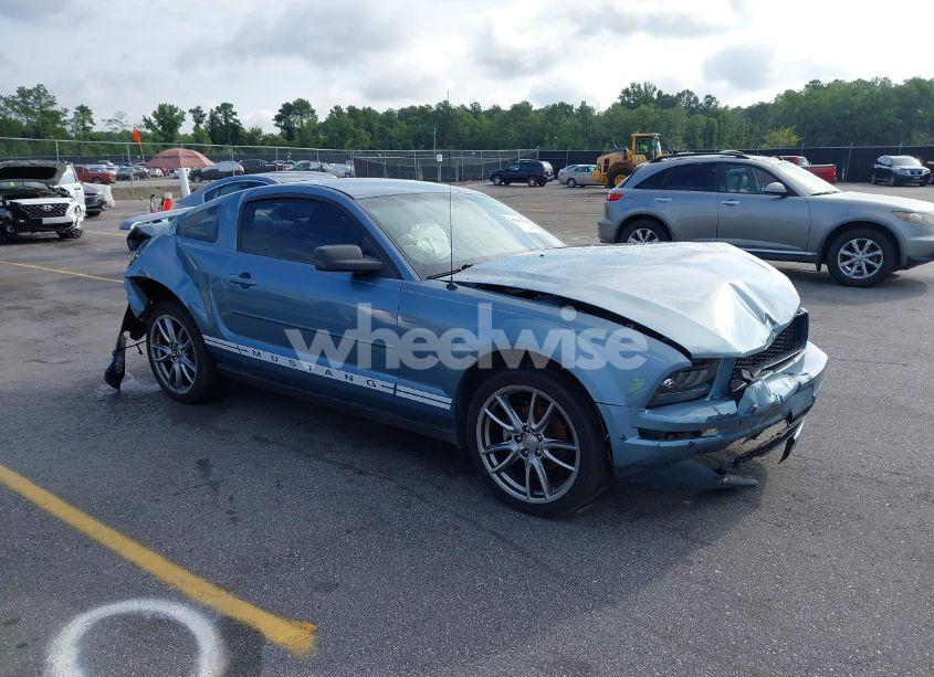 2007 Ford Mustang V6 DELUXE/V6 PREMIUM (VIN 1ZVFT80N675294588) main photo