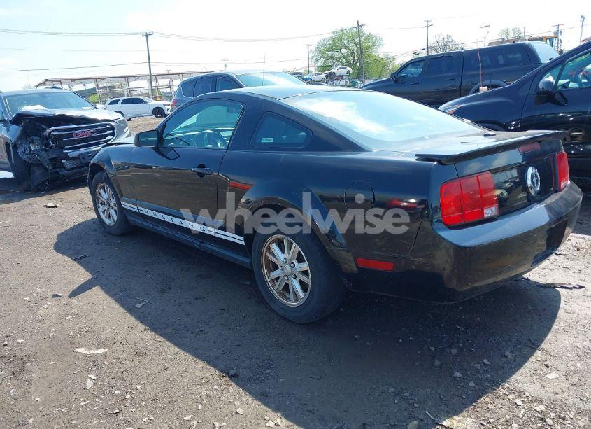 Photo 3 of 2007 Ford Mustang V6 DELUXE/V6 PREMIUM (VIN 1ZVFT80N675361920)