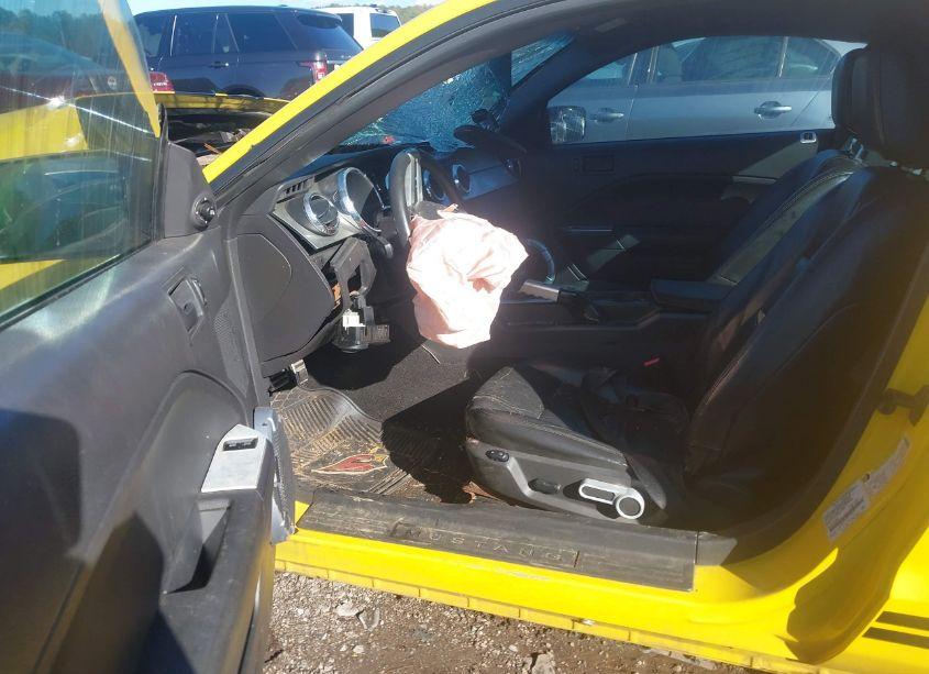 Photo 5 of 2005 Ford Mustang V6 DELUXE/V6 PREMIUM (VIN 1ZVFT80N755158466)