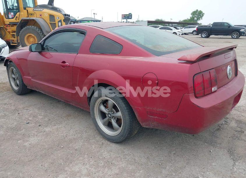 Photo 3 of 2005 Ford Mustang V6 DELUXE/V6 PREMIUM (VIN 1ZVFT80N755228032)