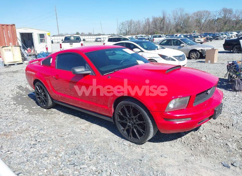 2006 Ford Mustang V6 (VIN 1ZVFT80N765220966) main photo