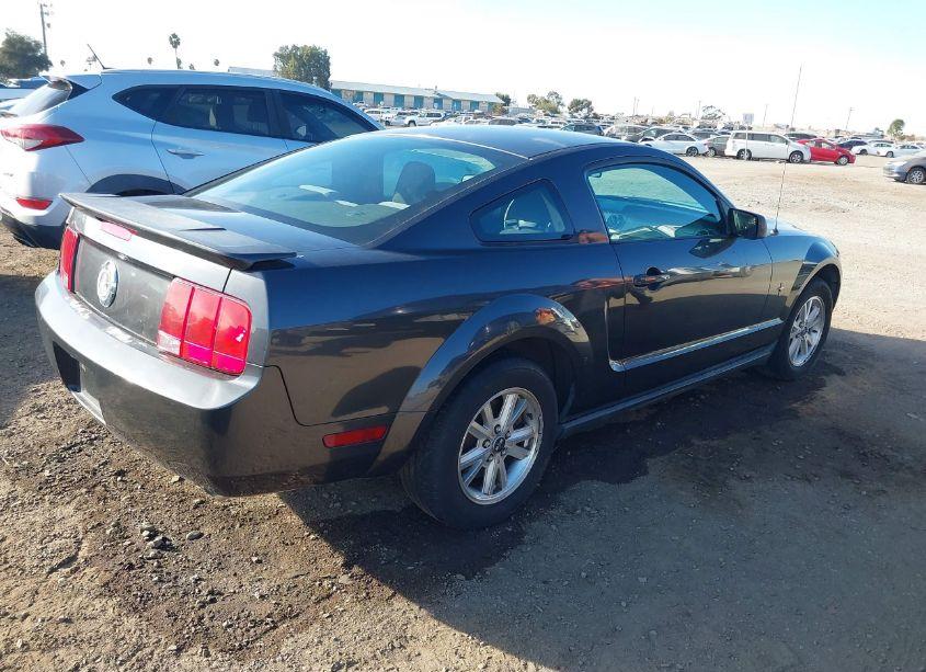 Photo 4 of 2007 Ford Mustang V6 DELUXE/V6 PREMIUM (VIN 1ZVFT80N775247683)