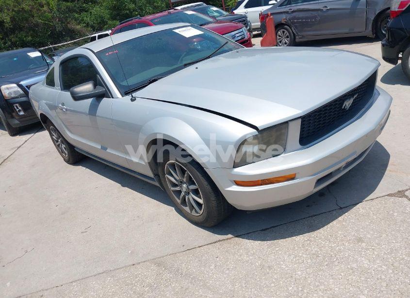 2007 Ford Mustang V6 DELUXE/V6 PREMIUM (VIN 1ZVFT80N775248994) main photo