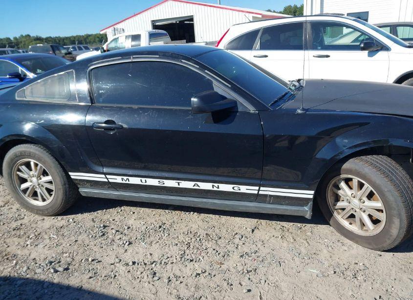 Photo 13 of 2007 Ford Mustang V6 DELUXE/V6 PREMIUM (VIN 1ZVFT80N775310684)