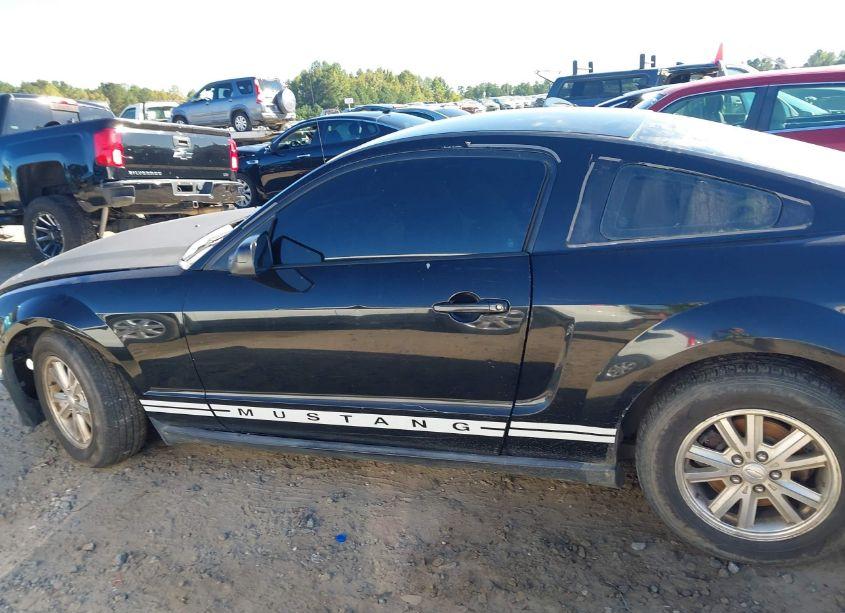 Photo 14 of 2007 Ford Mustang V6 DELUXE/V6 PREMIUM (VIN 1ZVFT80N775310684)