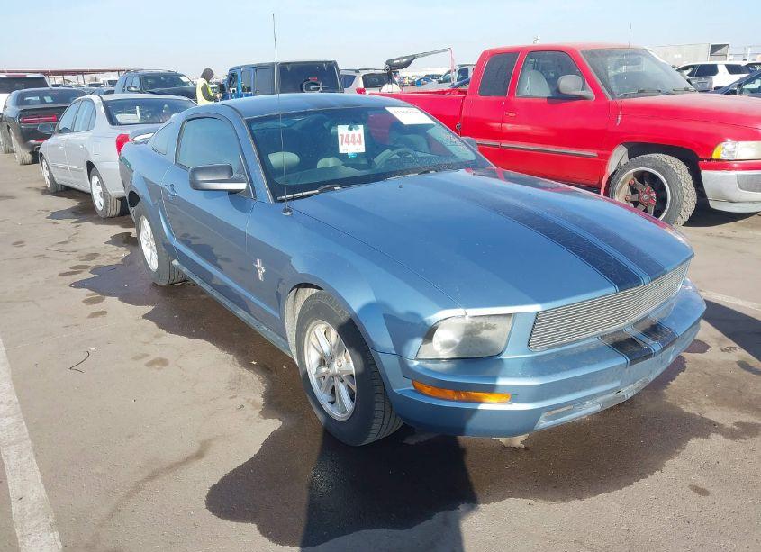 2007 Ford Mustang V6 DELUXE/V6 PREMIUM (VIN 1ZVFT80N775350280) main photo