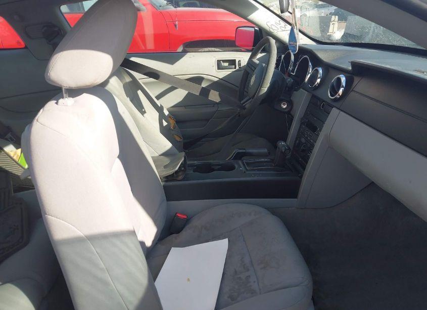 Photo 5 of 2007 Ford Mustang V6 DELUXE/V6 PREMIUM (VIN 1ZVFT80N775350280)