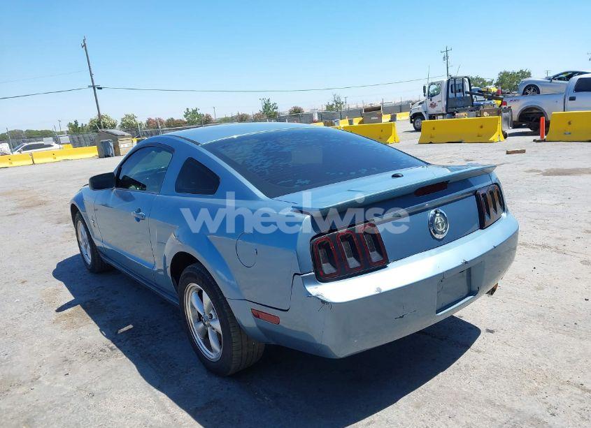 Photo 3 of 2007 Ford Mustang V6 DELUXE/V6 PREMIUM (VIN 1ZVFT80N775363725)