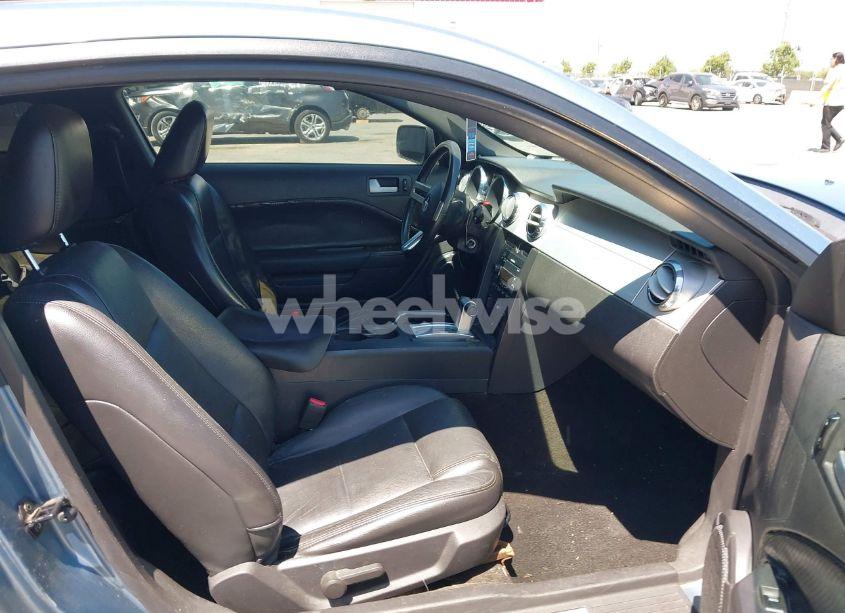 Photo 5 of 2007 Ford Mustang V6 DELUXE/V6 PREMIUM (VIN 1ZVFT80N775363725)