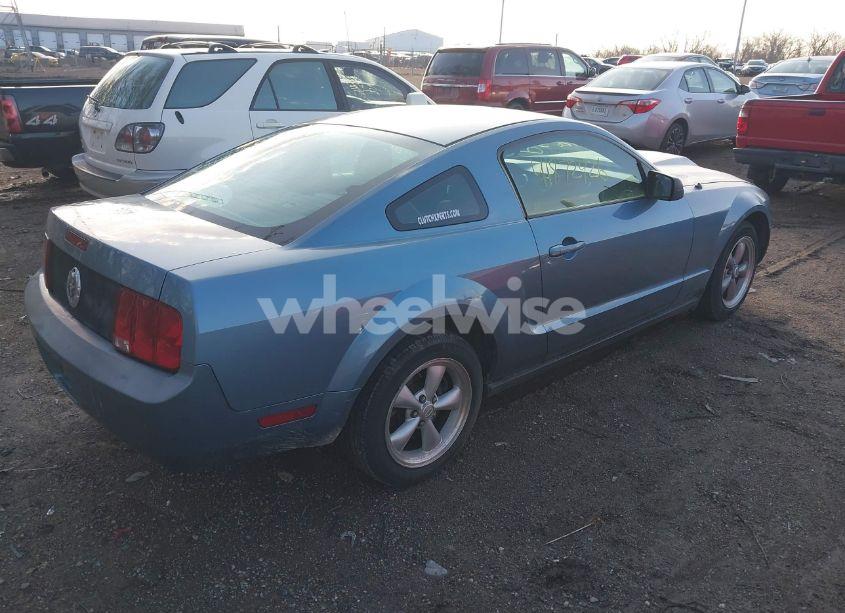 Photo 4 of 2005 Ford Mustang V6 DELUXE/V6 PREMIUM (VIN 1ZVFT80N855137996)