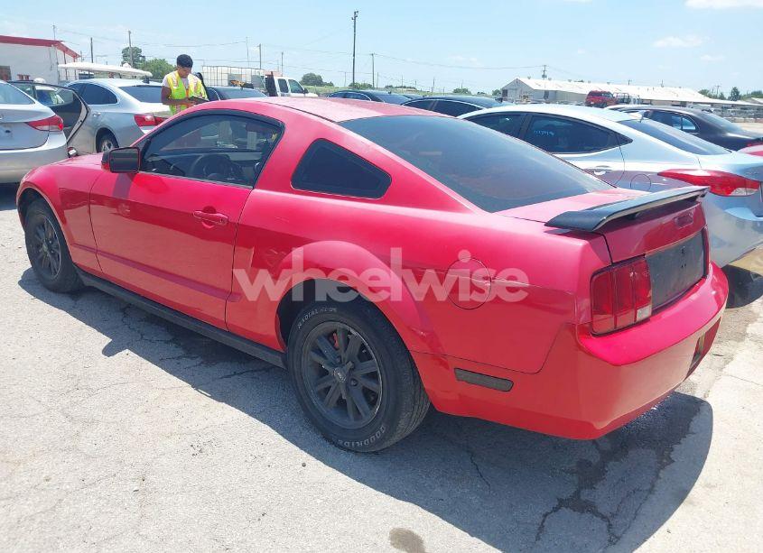 Photo 3 of 2005 Ford Mustang V6 DELUXE/V6 PREMIUM (VIN 1ZVFT80N855144821)