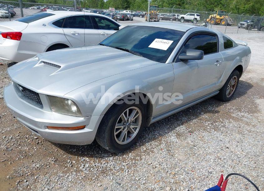 Photo 2 of 2005 Ford Mustang V6 DELUXE/V6 PREMIUM (VIN 1ZVFT80N855148982)