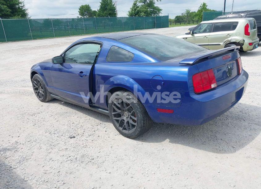 Photo 3 of 2005 Ford Mustang V6 DELUXE/V6 PREMIUM (VIN 1ZVFT80N855245440)