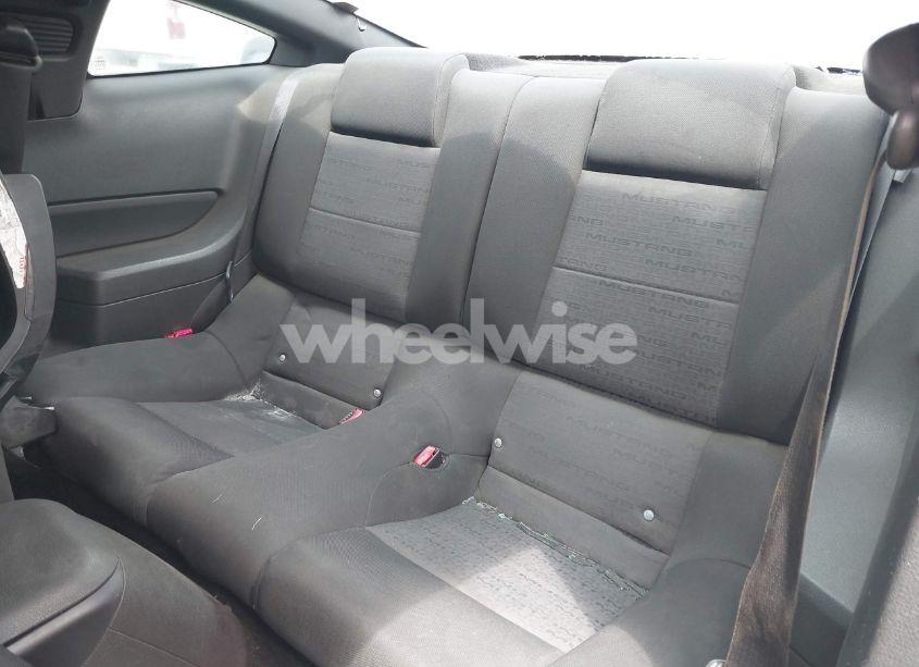 Photo 8 of 2005 Ford Mustang V6 DELUXE/V6 PREMIUM (VIN 1ZVFT80N855245440)