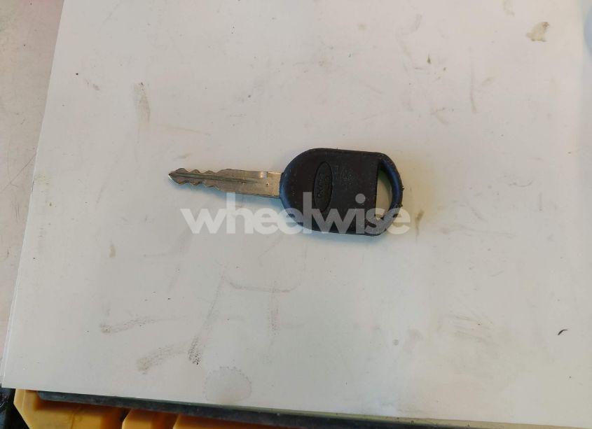 Photo 11 of 2005 Ford Mustang V6 DELUXE/V6 PREMIUM (VIN 1ZVFT80N855251769)