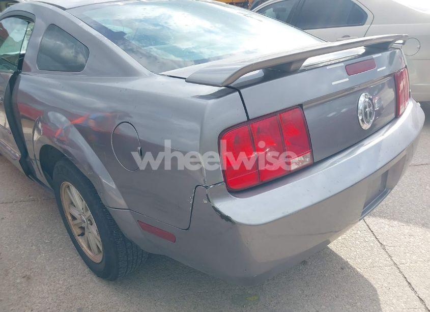 Photo 13 of 2006 Ford Mustang V6 (VIN 1ZVFT80N865104708)