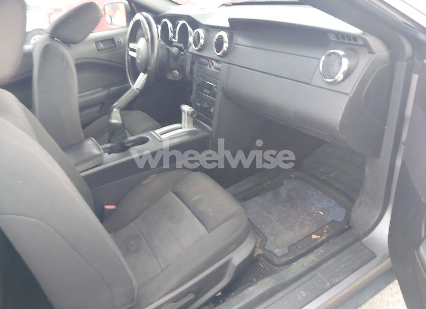 Photo 5 of 2006 Ford Mustang V6 (VIN 1ZVFT80N865104708)