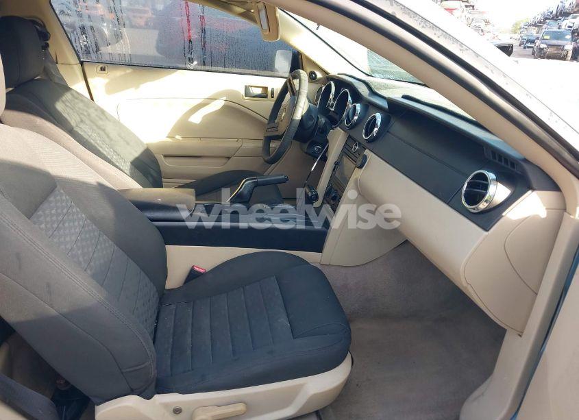 Photo 5 of 2006 Ford Mustang V6 (VIN 1ZVFT80N865145906)