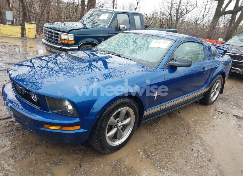 Photo 2 of 2006 Ford Mustang V6 (VIN 1ZVFT80N865162611)