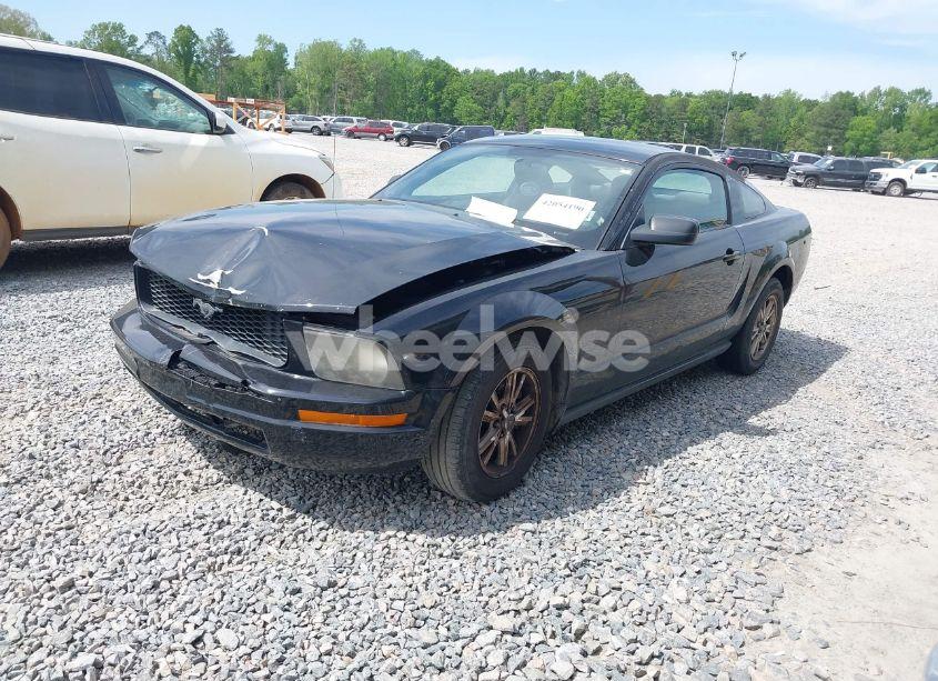 Photo 2 of 2007 Ford Mustang V6 DELUXE/V6 PREMIUM (VIN 1ZVFT80N875226941)