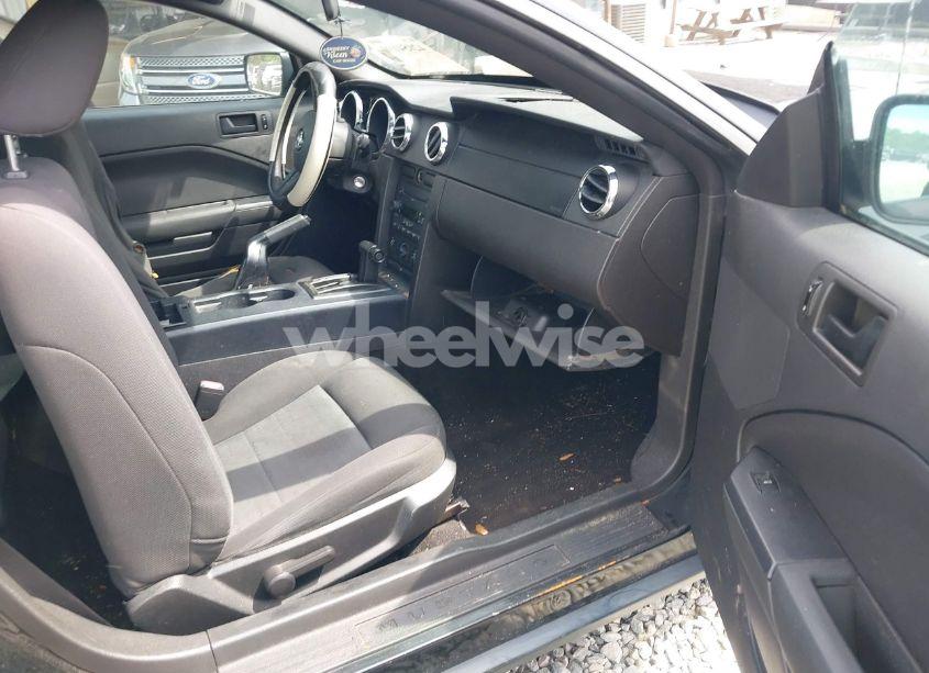 Photo 5 of 2007 Ford Mustang V6 DELUXE/V6 PREMIUM (VIN 1ZVFT80N875226941)