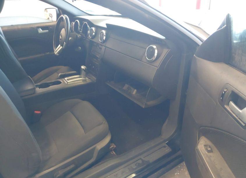 Photo 5 of 2007 Ford Mustang V6 DELUXE/V6 PREMIUM (VIN 1ZVFT80N875302268)